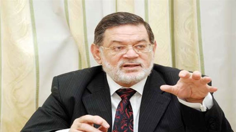 المفكر الكبير ثروت