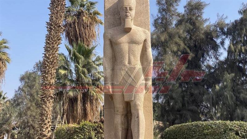 تمثال فرعوني