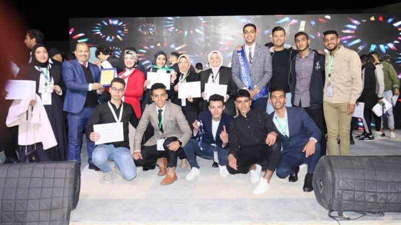 طلاب جامعة بني سويف