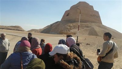 40 فردًا من أعضاء نادي الشمس في زيارة لمعالم بني سويف