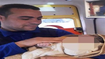 مسعف وسائق ينجحان فى إجراء عملية ولادة داخل سيارة إسعاف ببني سويف