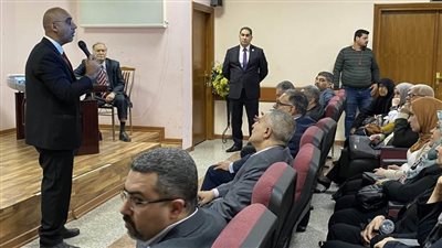 ندوة تناقش دور الطب والرعاية في إحداث تحول جذري لعلاج السرطان