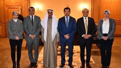 وزير الرياضة يبحث آليات التعاون مع رئيس الاتحاد العربي للجمباز 