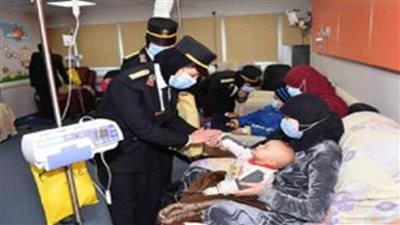 طلاب كلية الشرطة يزورون المعهد القومي للأورام بمناسبة عيد الشرطة