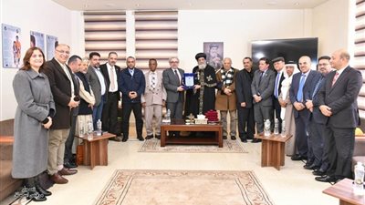 البابا تواضروس يستقبل وفد اتحاد الكتاب العرب
