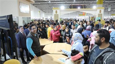 جناح الأزهر يجذب رواد معرض الكتاب بمسابقة 