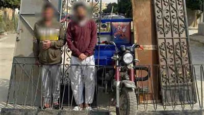 ضبط تشكيل عصابي بالقاهرة تخصص في سرقة البوابات الحديدية من العقارات بأسلوب 