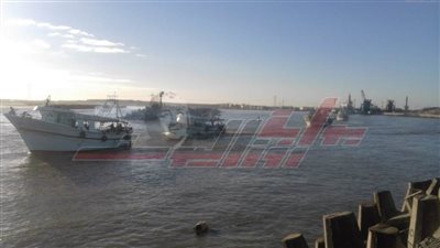 استئناف حركة الملاحة في مياه البحر المتوسط وبحيرة البرلس لتحسن الأحوال الجوية