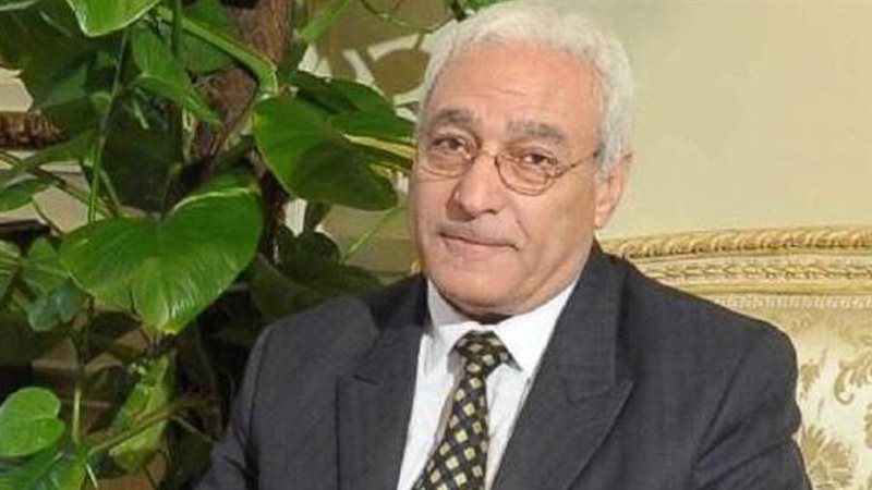 الدكتور أسامة العبد