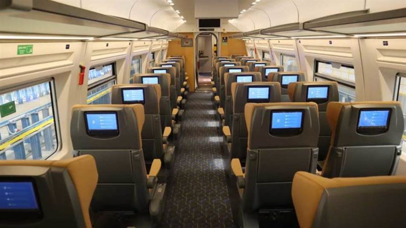 انطلاق أولى رحلات