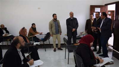 رئيس جامعة العريش يتفقد امتحانات الدراسات العليا بمعهد البيئة 