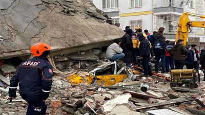 الدفاع التركية: إقامة ممر جوي لنقل فرق الإنقاذ إلى منطقة الزلزال