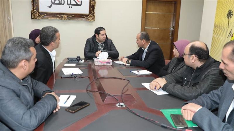 اجتماع نائب محافظ