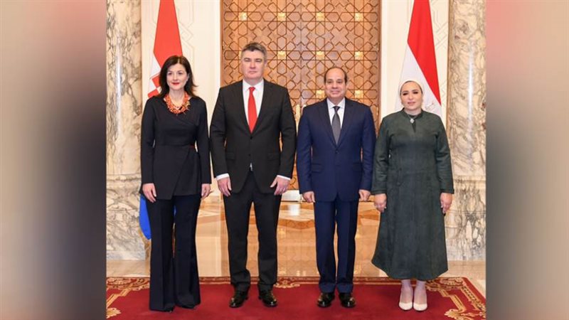 صورة تذكارية تجمع