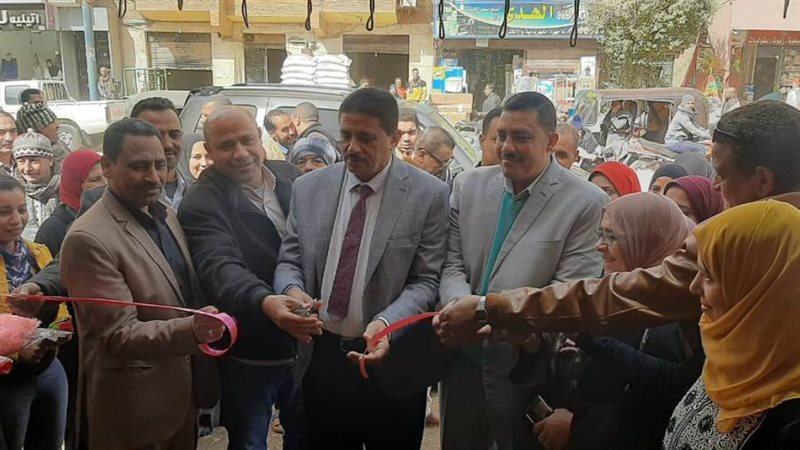 والسكرتير المساعد