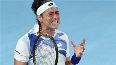 النشرة الرياضية| تأجيل قيد لاعبي الزمالك وانسحاب أنس جابر 