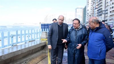 الشريف يعلن إصلاح التلفيات التي أحدثها الطقس السيئ في رصيف شاطئ إدوارد خراط