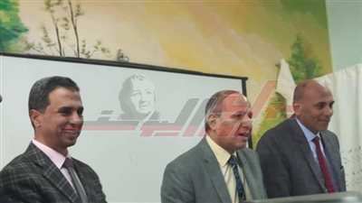 وكيل تعليم كفر الشيخ يتفقد تدريب معلمي الدراسات الاجتماعية