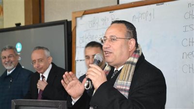 رئيس جامعة الإسكندرية يتفقد الدراسة في أول أيام الفصل الدراسي 