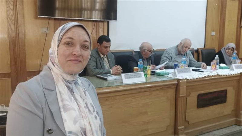 لجنه المناقشة