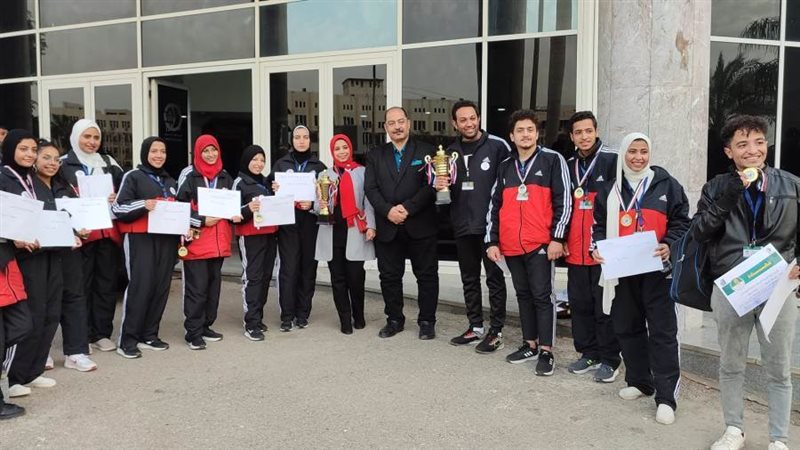 طلاب جامعة أسيوط