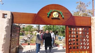 محافظ الوادي الجديد في جولة تفقدية لمجمع المصالح وحديقة الأمل النموذجية