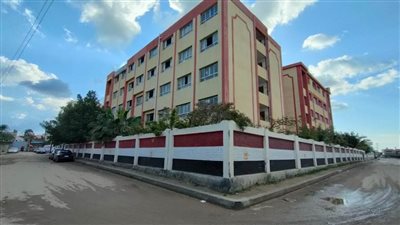 توزيع الكتب المدرسية على جميع الطلاب بمدارس البحيرة 