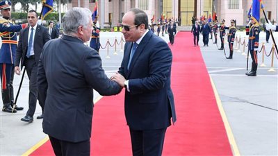 الرئيس السيسي يودع عاهل الأردن بعد مشاركته في مؤتمر القدس 