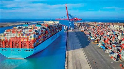 رغم تقلبات الطقس نشاط كبير لحركة السفن بمؤاني الهيئة العامة ميناء الإسكندرية