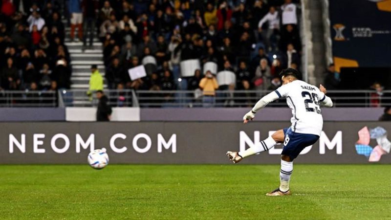 الأهلي وفلامتجو