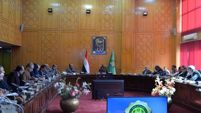 محافظ الإسماعيلية: مشروع مدينة اللقاحات والأمصال يلقى دعما كاملا من الدولة