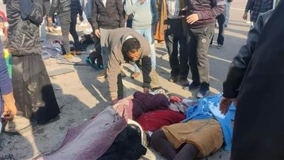 مصرع 4 أشخاص وإصابة 18 آخرين في حادث مروع بالطريق الصحراوي بالبحيرة