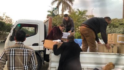 انطلاق قافلة جامعة الأزهر الشاملة إلى الأقصر محملة بـ1500 شجرة زيتون