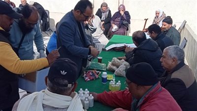 قوافل جامعة قناة السويس تقدم 382 كشفا طبيا بقرية هويس سرابيوم بمركز ومدينة فايد بالإسماعيلية 