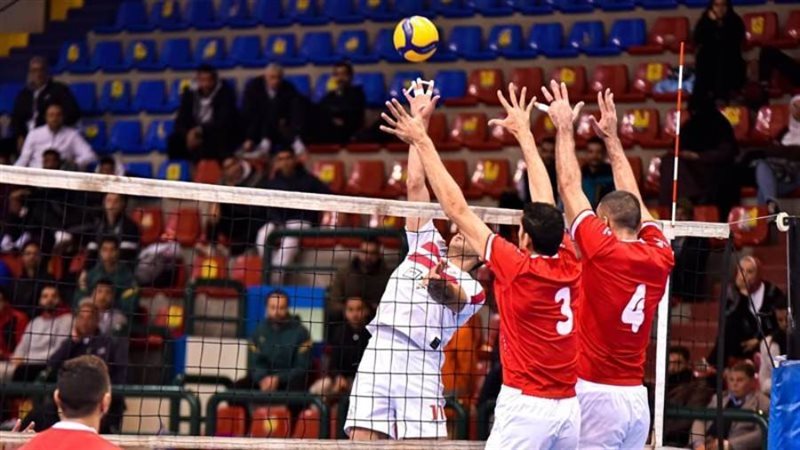 طائرة الأهلي والزمالك