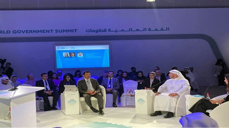 وزير الرياضة خلال