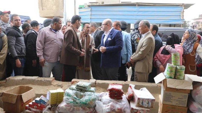 معارض سلعية ببنى