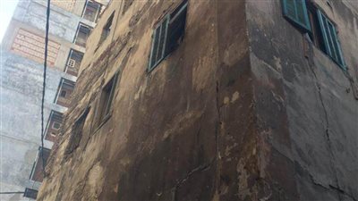 انهيار أجزاء من داخل أحد العقارات بمنطقة اللبان بالإسكندرية 