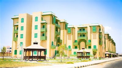 وزير الإسكان يتابع ما يتم تنفيذه من مشروعات بمدينة قنا الجديدة