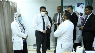 وزير الصحة يراجع العمل بإدارة صحة الشيخ زايد وصحة الحصري بأكتوبر