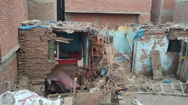 انهيار جزئي للمنزل