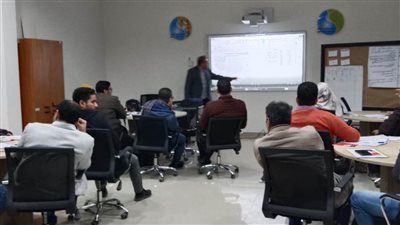 مياه سوهاج تنظم البرنامج التدريبي مهارات إدارة الوقت والتفكير لتنمية مهارات الكوادر البشرية