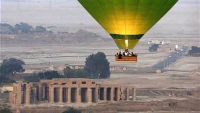ألفا سائح يحلقون ضمن 65 رحلة للبالون الطائر فوق معابد وأودية الأقصر