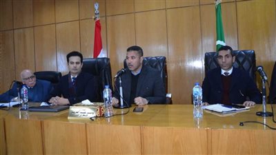 سكرتير عام المنيا يشهد اجتماع المبادرة الوطنية لتطوير الصناعة المصرية 