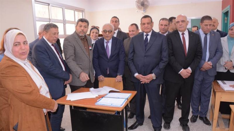 وزيرا التنمية المحلية