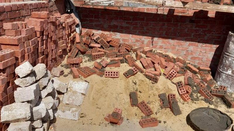 ازالة التعديات ببنى