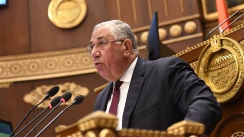 وزير الزراعة أمام