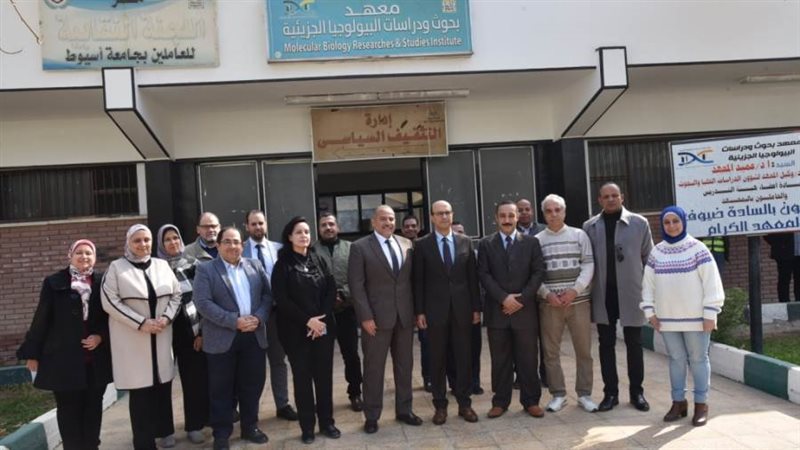 رئيس جامعة أسيوط