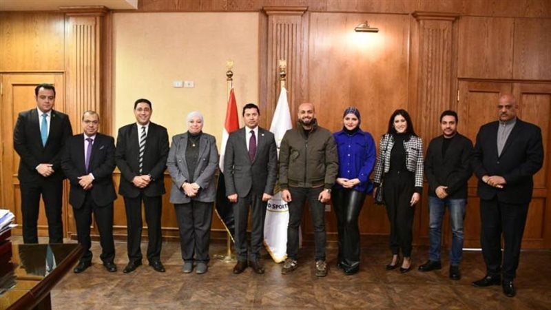 د. أشرف صبحى