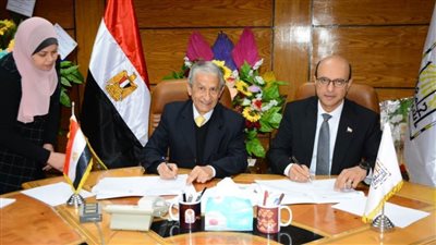 رئيس جامعة أسيوط يستقبل نظيره التشيلى لإبرام مذكرة تفاهم بين الجامعتين